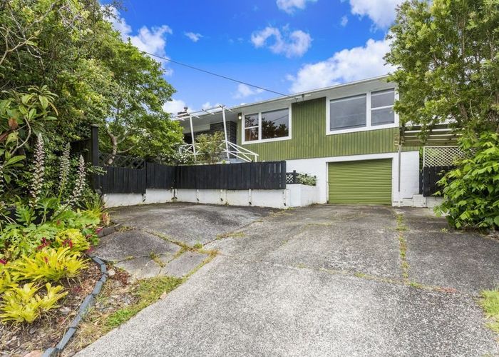  at 12 Outlook Road, Greenhithe, North Shore City, Auckland