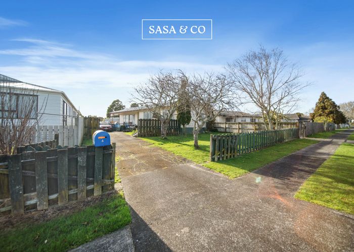  at 4 Stoll Place, Clendon Park, Manukau City, Auckland