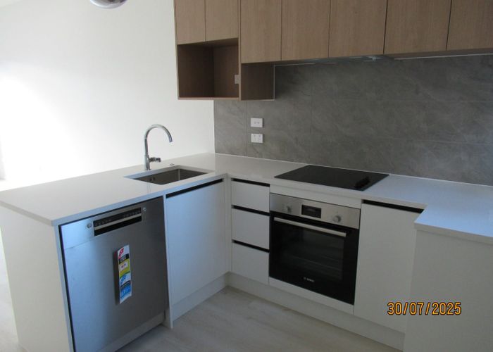  at 16 Tahepuia Lane, Mount Wellington, Auckland City, Auckland