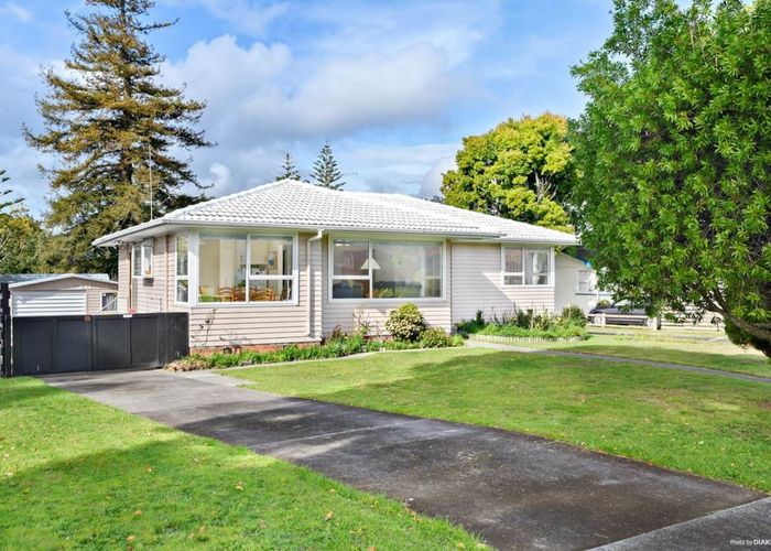  at 18 Wanaka Place, Pakuranga Heights, Manukau City, Auckland