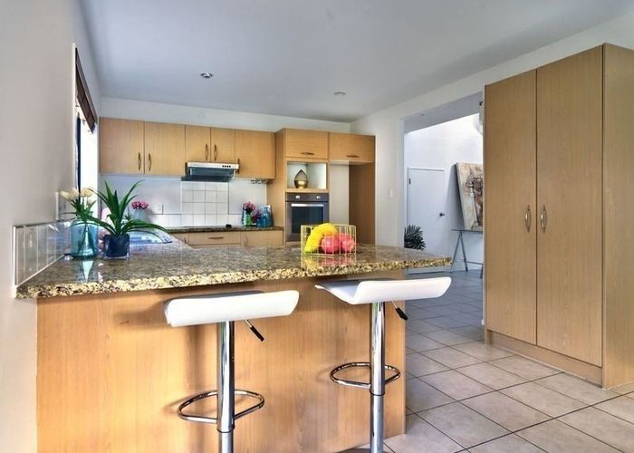  at 14 South Kensington Way, Henderson, Waitakere City, Auckland