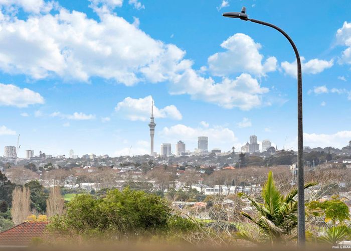  at 366 Hillsborough Road, Hillsborough, Auckland