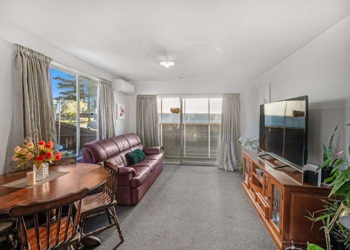  at 90A Queenspark Drive, Parklands, Christchurch City, Canterbury