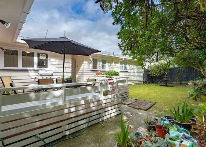  at 42 Sunshine Crescent, Kelson, Lower Hutt