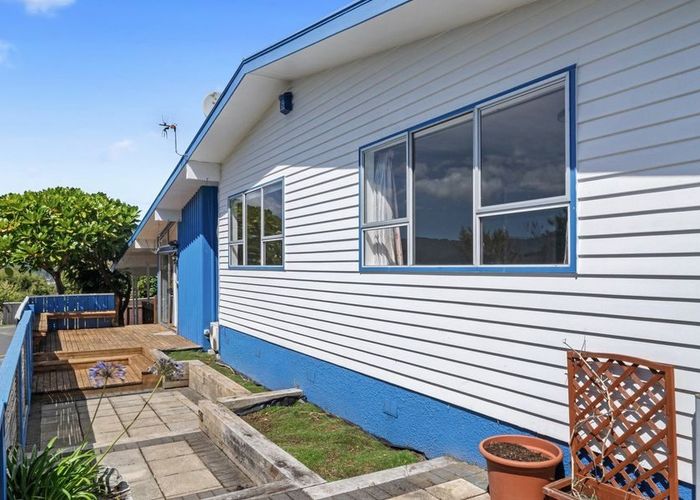  at 11 Gainsborough Grove, Belmont, Lower Hutt, Wellington