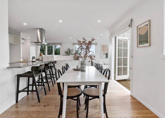  at 91 Island Bay Road, Beach Haven, North Shore City, Auckland