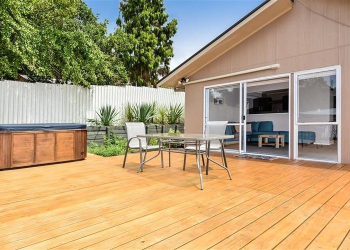  at 44B Lilburn Crescent, Massey, Waitakere City, Auckland