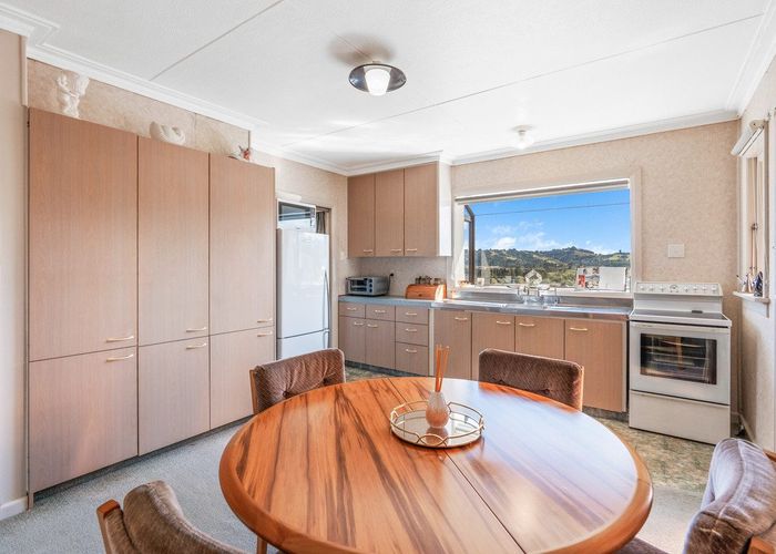 at 8 Allen Road, Green Island, Dunedin, Otago