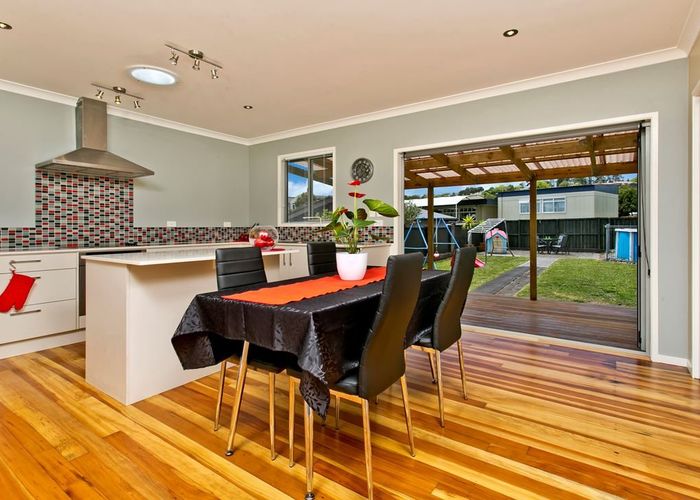  at 115 Sunnynook Road, Sunnynook, North Shore City, Auckland