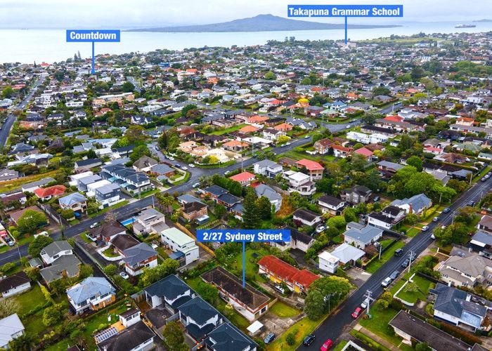  at 2/27 Sydney Street, Hauraki, Auckland