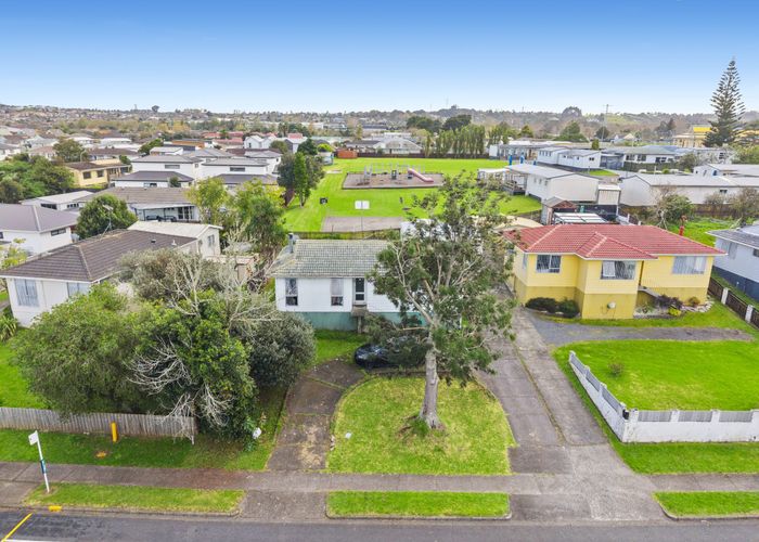  at 104 Hyperion Drive, Randwick Park, Auckland