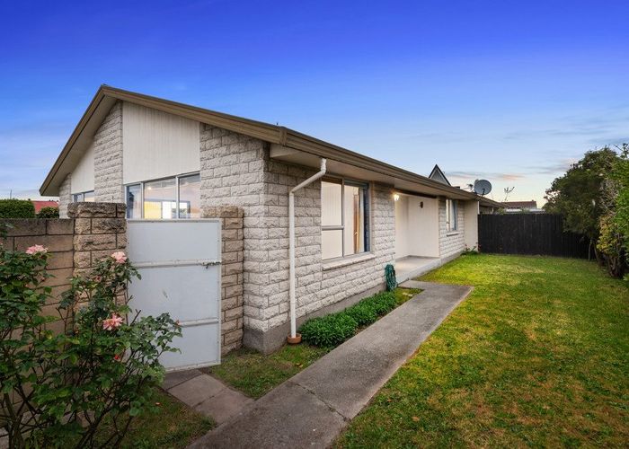  at 1/15 Peverel Street, Riccarton, Christchurch City, Canterbury