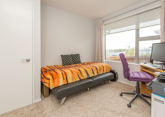  at 2/518 Marine Parade, South New Brighton, Christchurch