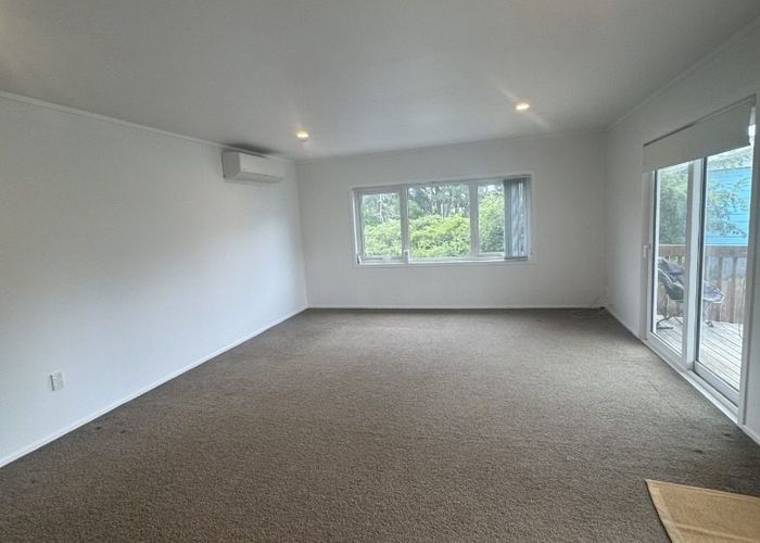  at 14 Beazley Place, Glendene, Waitakere City, Auckland
