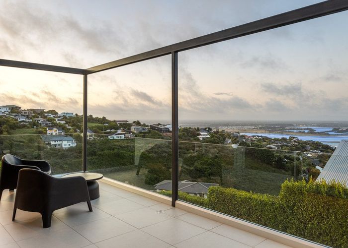  at 132 Glenstrae Road, Redcliffs, Christchurch