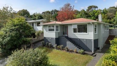  at 10 Ragley Street, Titirangi, Auckland