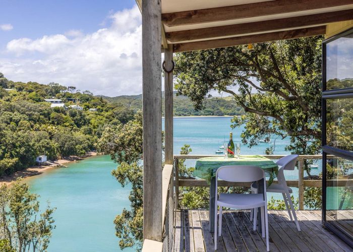  at 6 Pohutukawa Avenue, Omiha, Waiheke Island, Auckland