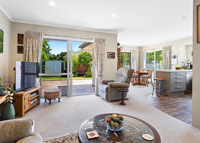  at 21 Bideford Place, Dallington, Christchurch