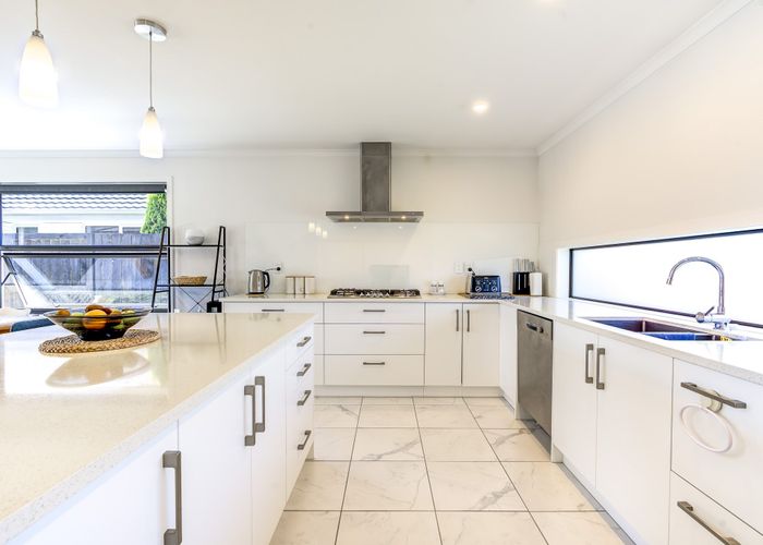  at 37 Batten Drive, Flagstaff, Hamilton