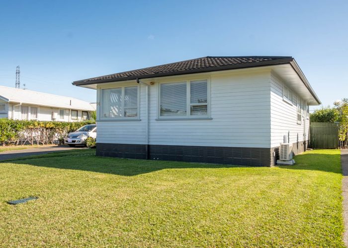  at 94 Edgewater Drive, Pakuranga, Auckland