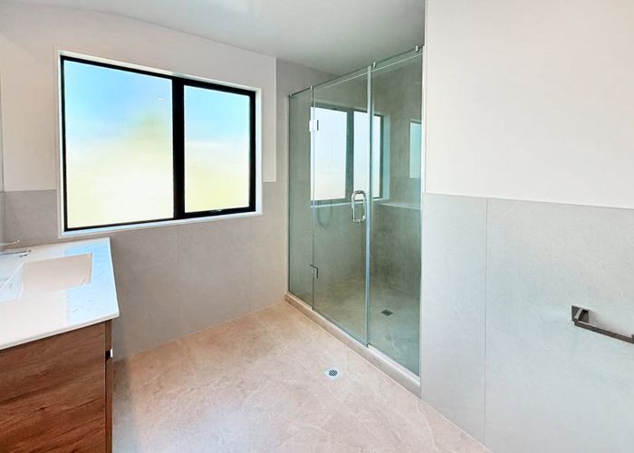  at 16F Sheridan drive, New Lynn, Waitakere City, Auckland