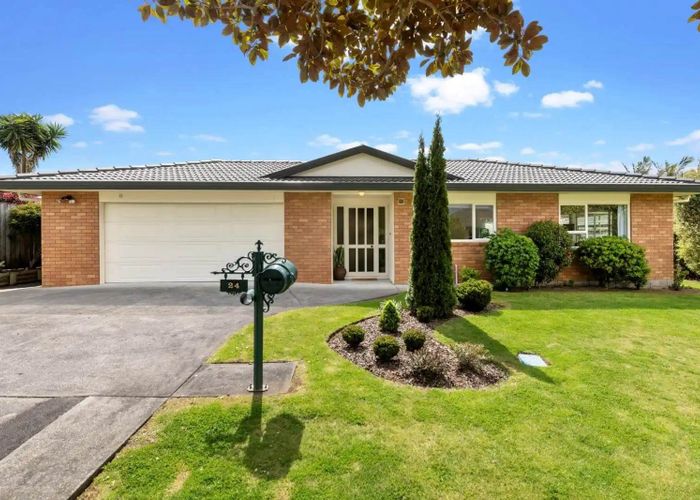  at 24 Castlehill Court, Wattle Downs, Auckland