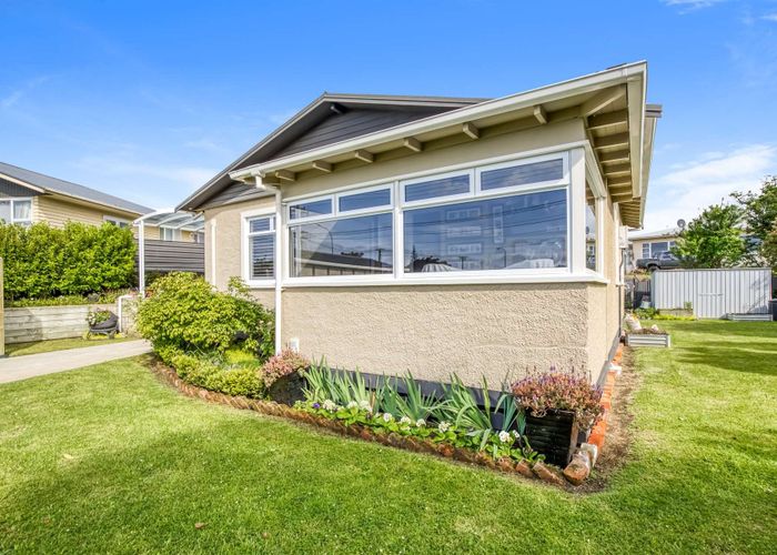  at 37 Mosston Road, Castlecliff, Whanganui