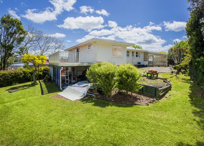  at 38 Blakeborough Drive, Forrest Hill, North Shore City, Auckland