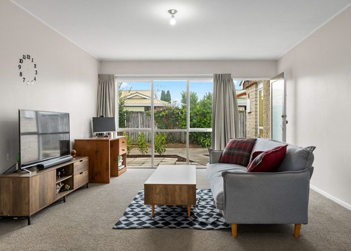  at 3/11 Peverel Street, Riccarton, Christchurch