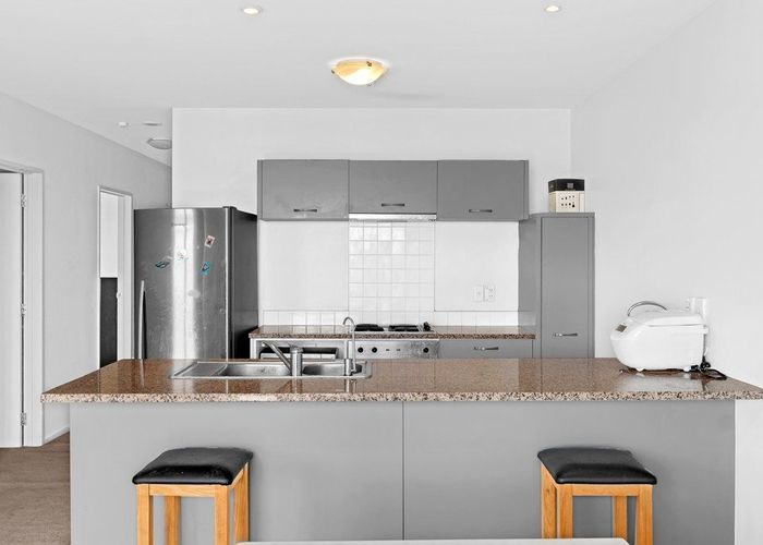  at 20/124 Stancombe Road, Flat Bush, Manukau City, Auckland