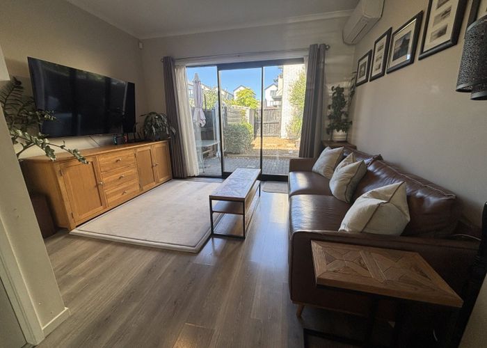  at 21 Kerewhenua Cres, Hobsonville, Waitakere City, Auckland