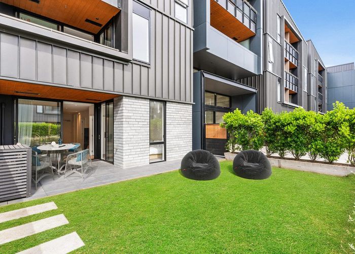  at 111/64 Victoria Street, Onehunga, Auckland