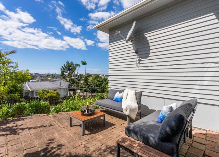  at 55 Waiohua Road, Greenlane, Auckland City, Auckland