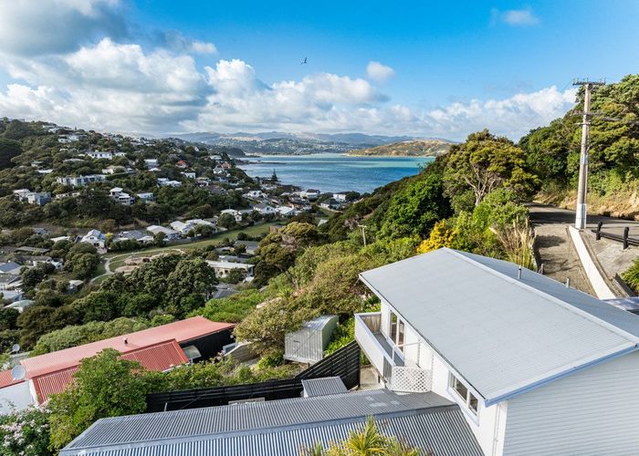  at 40 Gordon Road, Plimmerton, Porirua