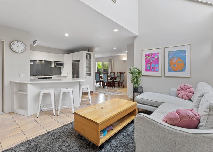  at 1/8 Fenwick Avenue, Milford, North Shore City, Auckland