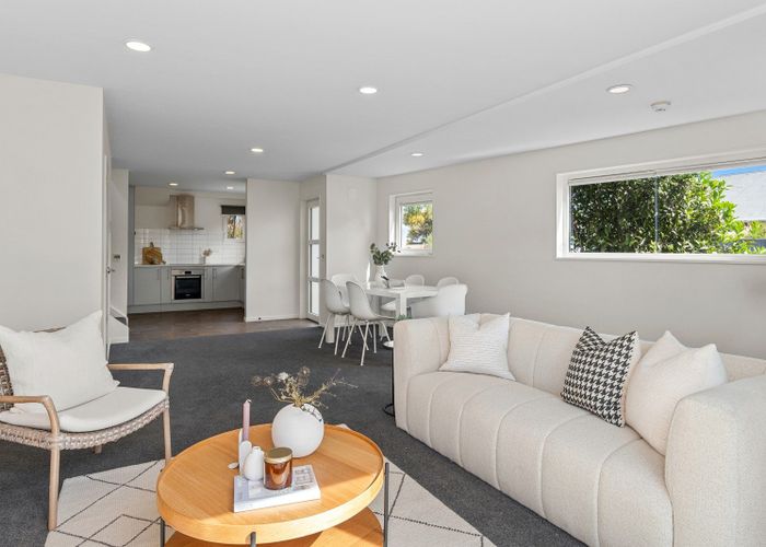  at 1/6 Feilding Street, Addington, Christchurch City, Canterbury