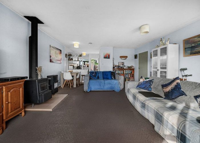  at 2/7 Don Street, Papakura, Papakura, Auckland