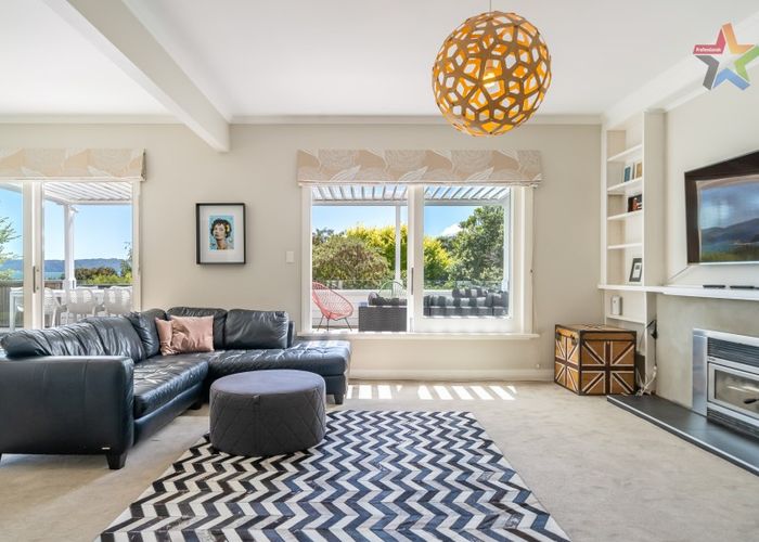  at 8 Tawa Street, Eastbourne, Lower Hutt