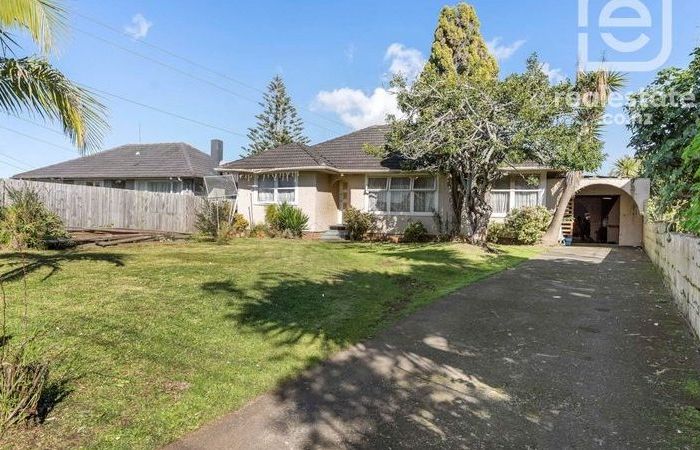  at 12 Halswell Street, Mangere East, Auckland