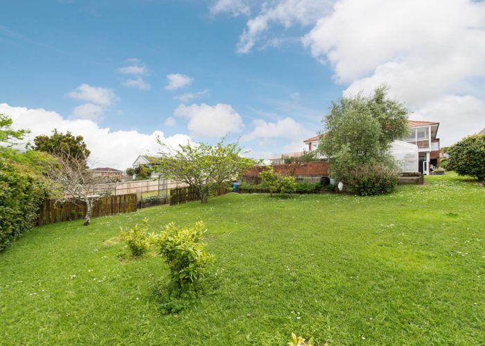  at 19 Williamson Avenue, Belmont, Auckland