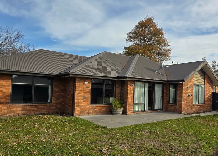  at 2 Little Oaks Drive, Yaldhurst , Christchurch City, Canterbury