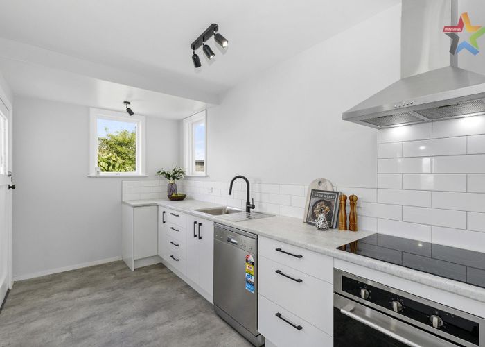  at 32 Ngata Grove, Trentham, Upper Hutt