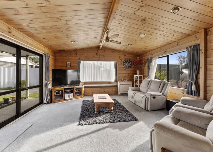  at 118 Highsted Road, Casebrook, Christchurch