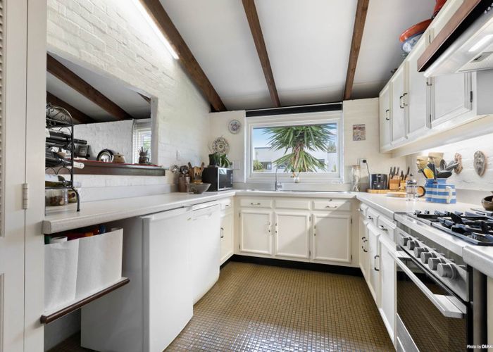  at 2/6 Speight Road, Kohimarama, Auckland