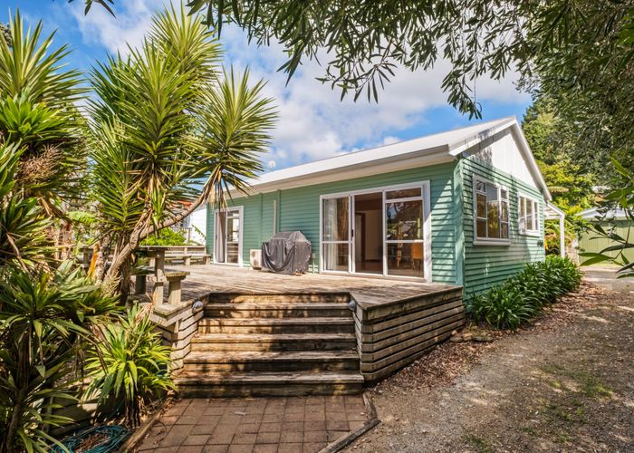  at 26 Douglas Street, Okitu, Gisborne