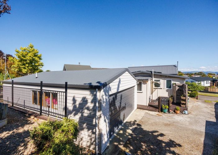  at 25 Dahlstrom Grove, Kelvin Grove, Palmerston North