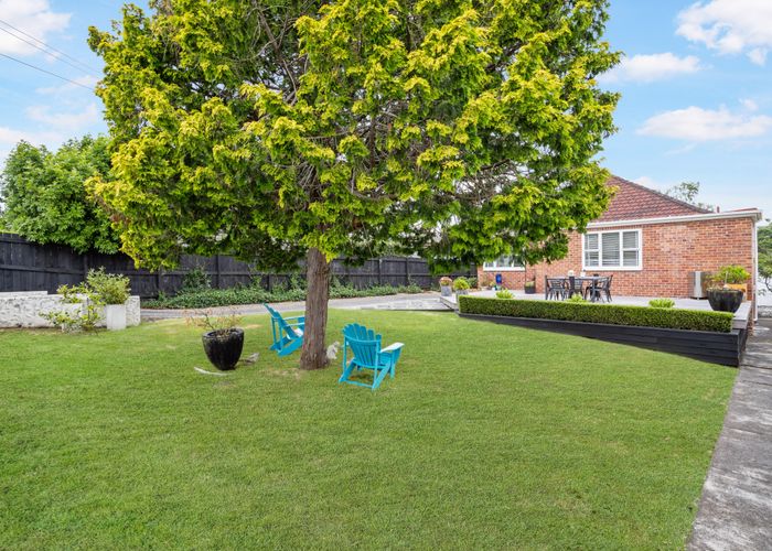  at 111 Meadowbank Road, Meadowbank, Auckland