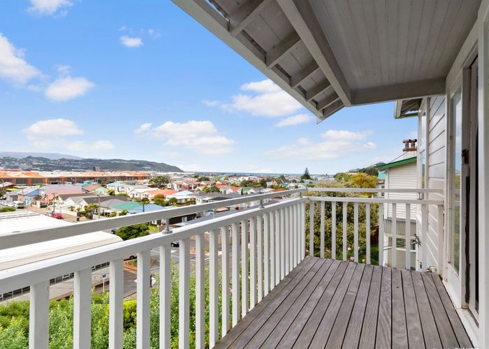  at 10 Queens Drive, Kilbirnie, Wellington