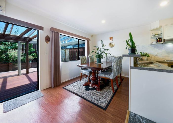  at 8/427 Albany Highway, Albany, North Shore City, Auckland