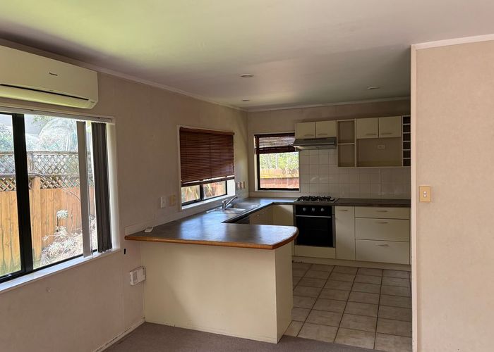  at 7A Menen Place, Manurewa, Manukau City, Auckland